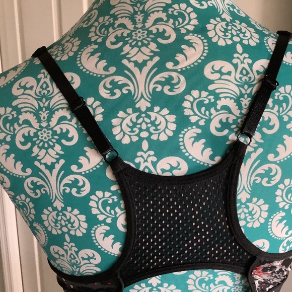 BEBE Sports Bra - Picture 6 of 8